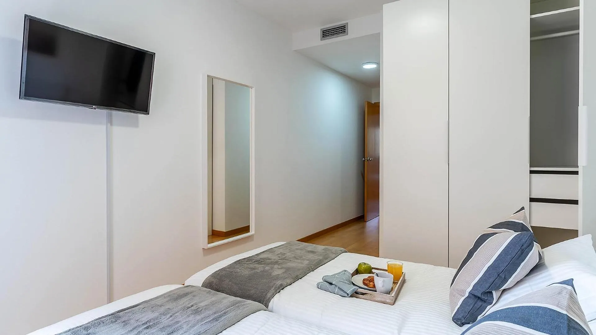 4207 - Ab Sant Adria De Besos Apartment Barcelona